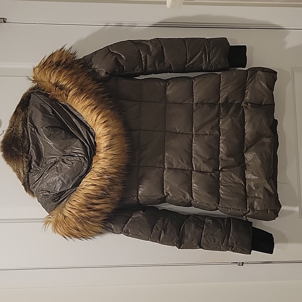 S13 NY faux fur hooded puffer jacket - Picture 7 of 11